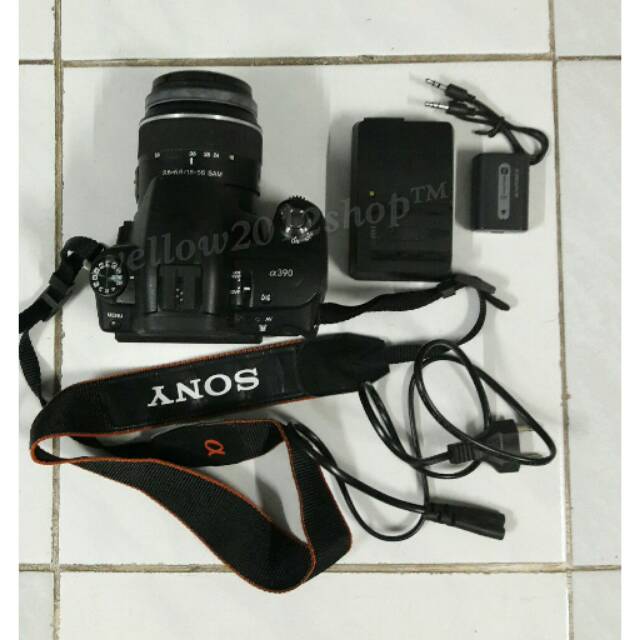 Sony DSLR A390 14,2 MP, berikut lensa KIT 18-55MM
