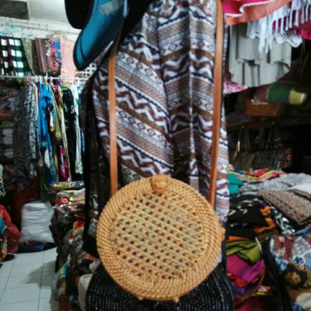 Tas klasik rotan ate rattan selempang diameter 15 cm