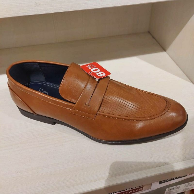 Sepatu Pria Diorucci