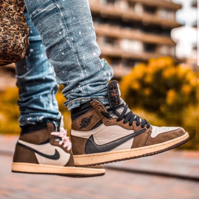 nike retro 1 travis scott