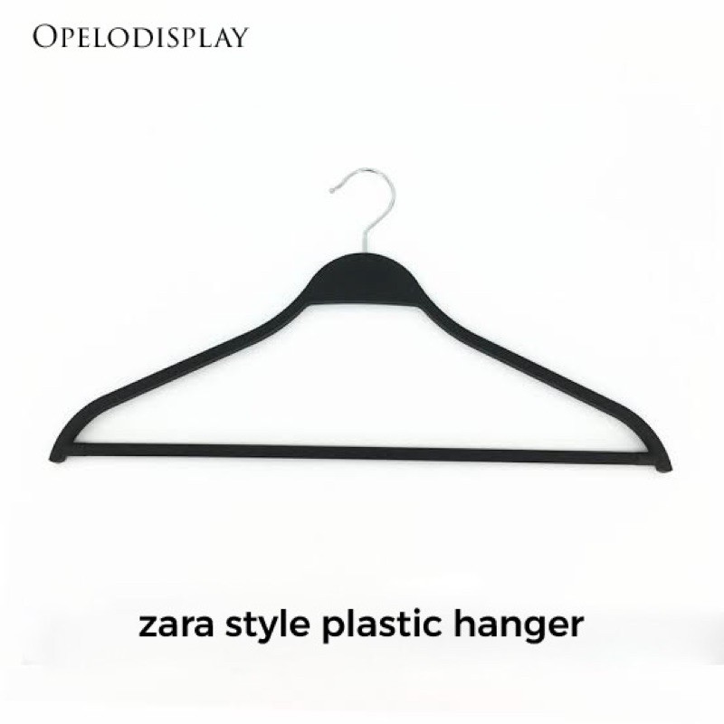 Hanger model zara palang plastik ( per pcs )