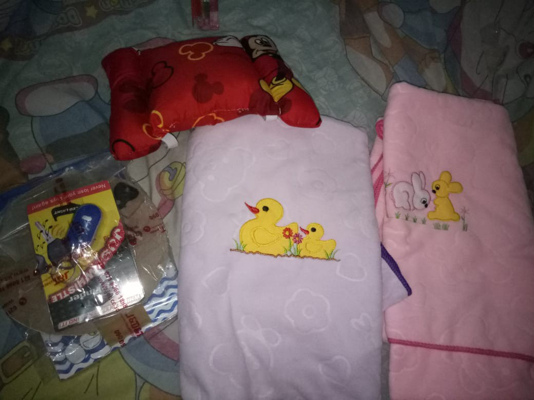 Wallpaper Batik Pink 10 M X 45 Cm