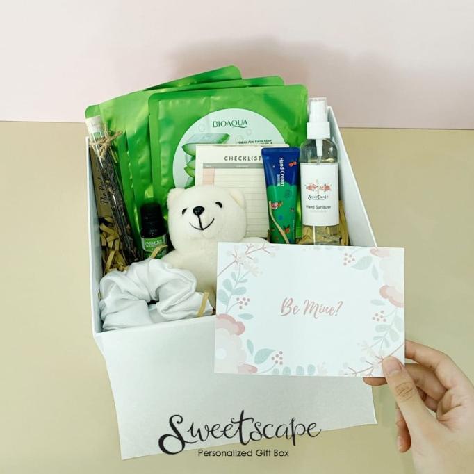 

GIFT BOX PACKAGE 266-PAKET HAMPERS 266 - KADO ANNIVERSARY UNTUK PACAR SDG46849E