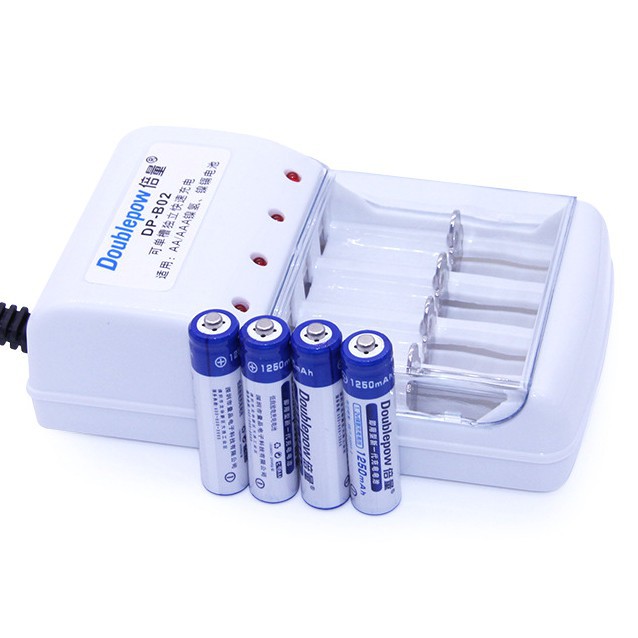 Grab medan DOUBLEPOW Charger Baterai 4 slot for AA/AAA with 4 PCS AAA Battery 1250mAh - DP-B02