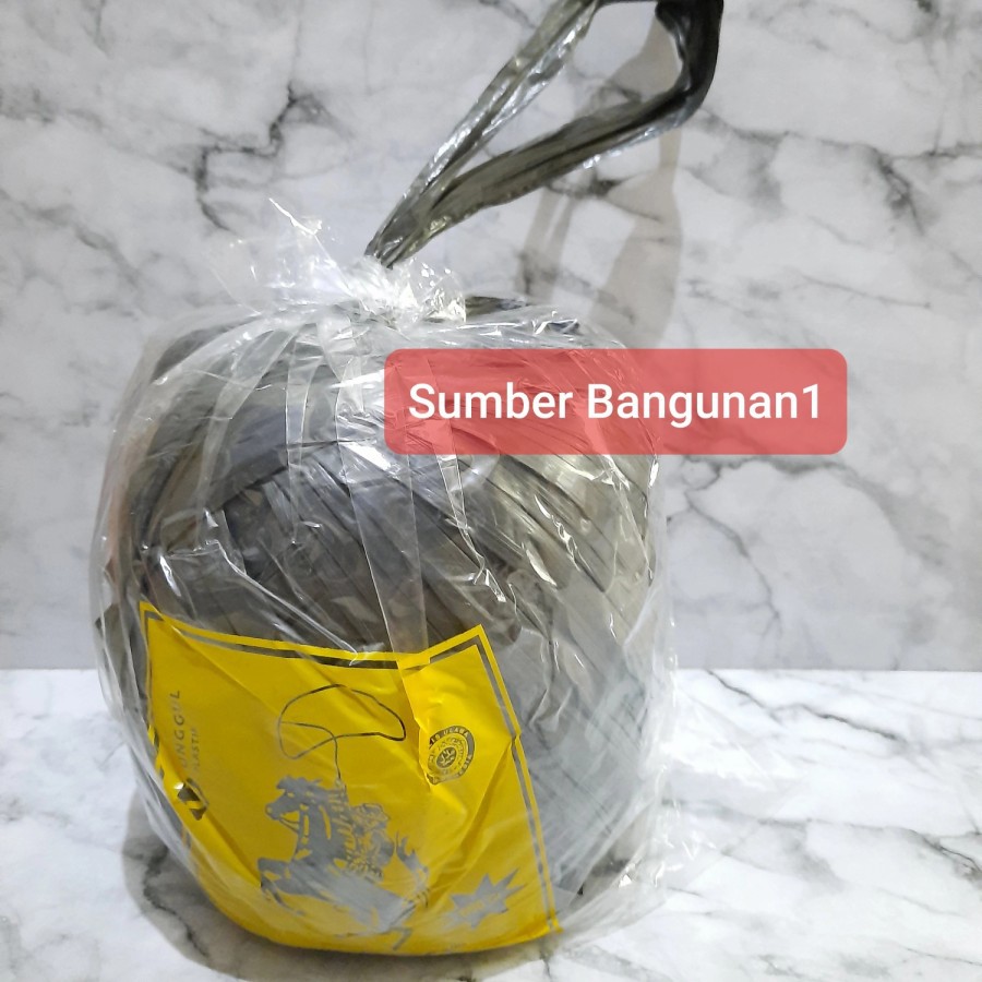 

Tali Rafia tali ikat plastik 1 roll