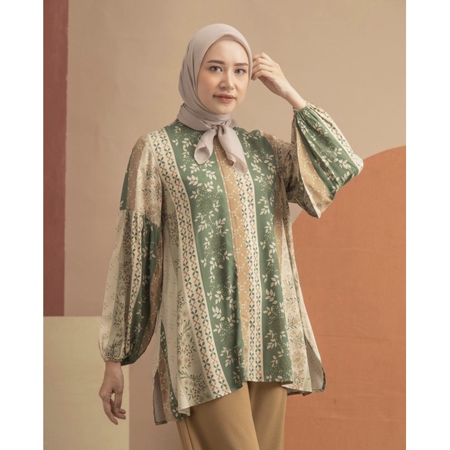 Camelia Blouse Edelweis by Heaven Light