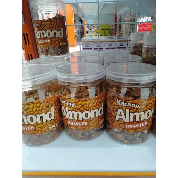 

Kacang Almond panggang