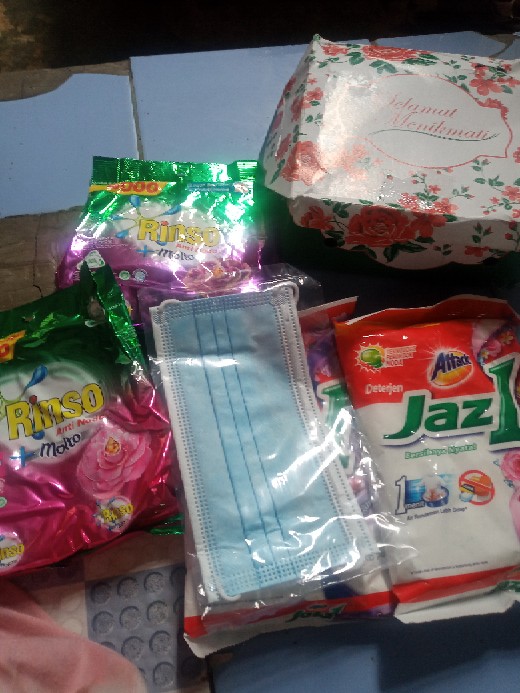 Rinso Deterjen/detergen Bubuk Pakaian 240 Gr