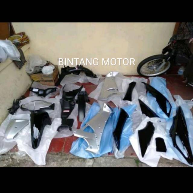 bodi full set honda supra x 125 lama warna hitam silver