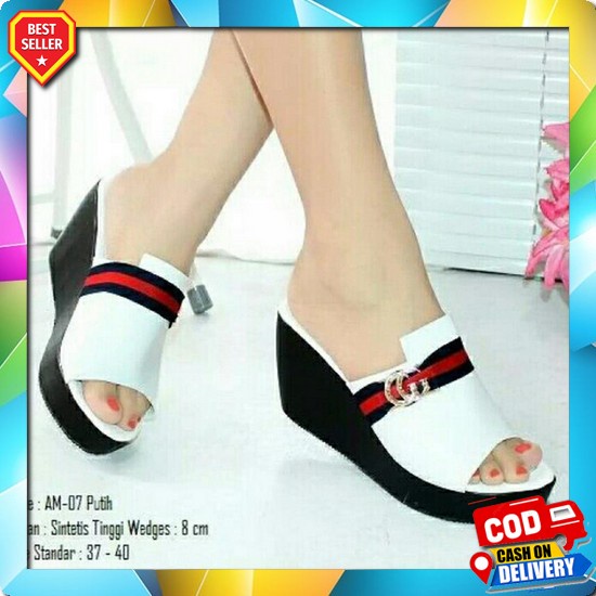 Sendal Wanita Kekinian Wedges Sandal 2022 Casual Empuk Kondangan Impor Sandal Wedges Slk66 Putih -