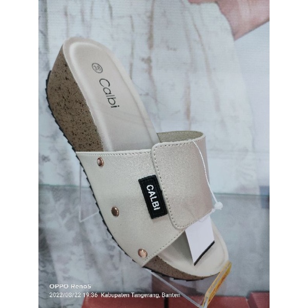 wedges calbi