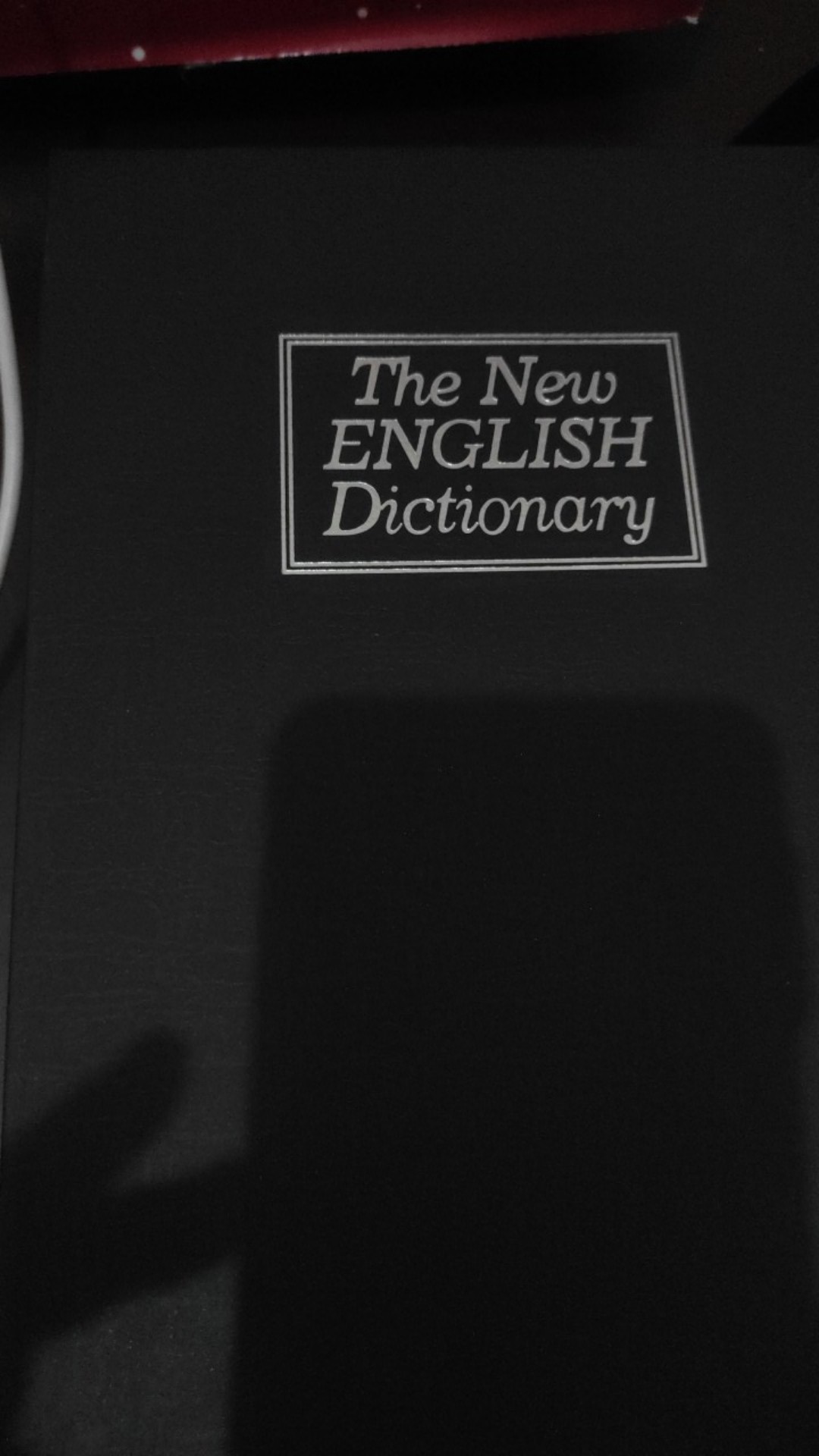 Brankas Mini Kotak Rahasia Unik Buku Brangkas Bentuk Buku Bamus Ukuran M  Warna Merah G808