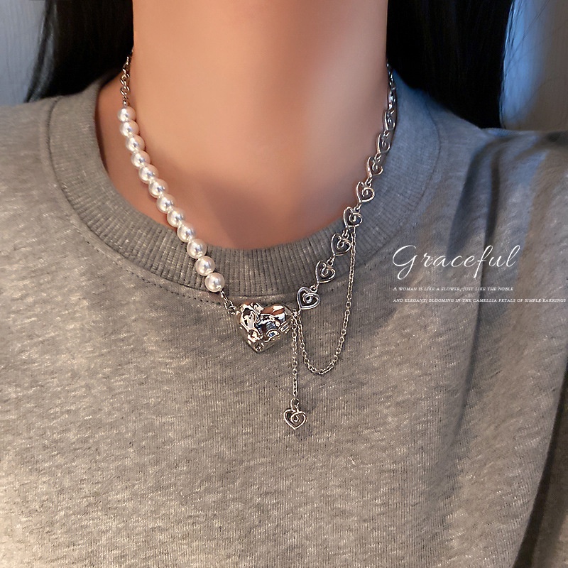 YEEZII Kalung Rantai Choker Hias Liontin Hati Mutiara Warna Silver Gaya Korea Retro Untuk Wanita