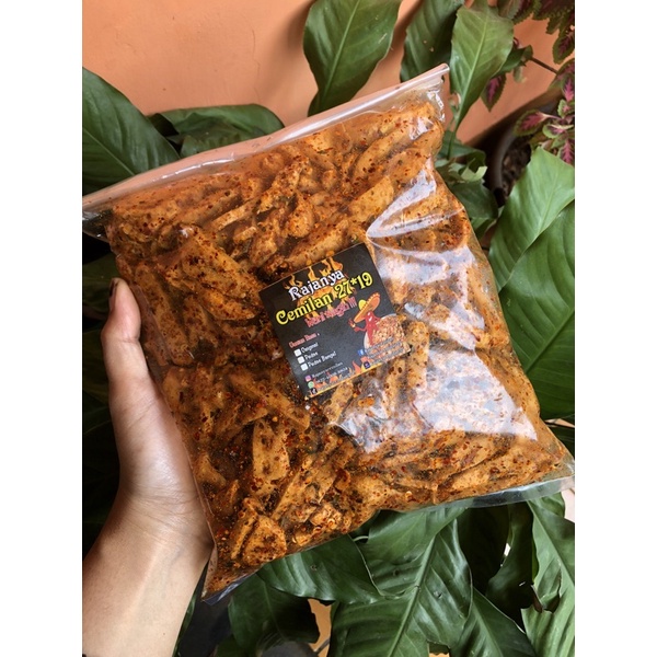 

Basreng kriuk Tipis Pedas Daun jeruk 500 gram
