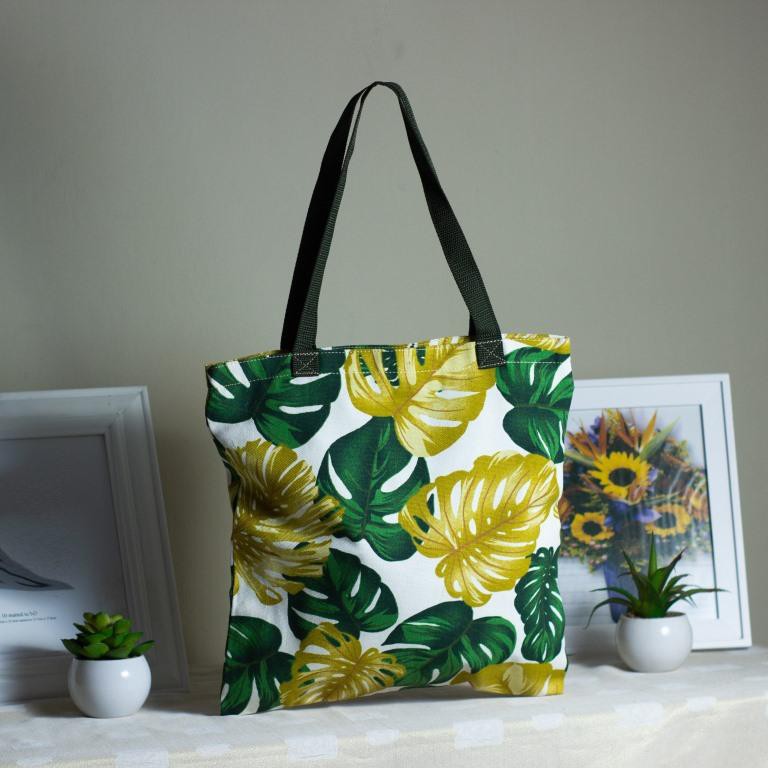 TOTEBAG BAHAN KANVAS PREMIUM MOTIF DAUN TALAS Riens Collections Tas KAnvas Tas Jogja Souvenir Jogja