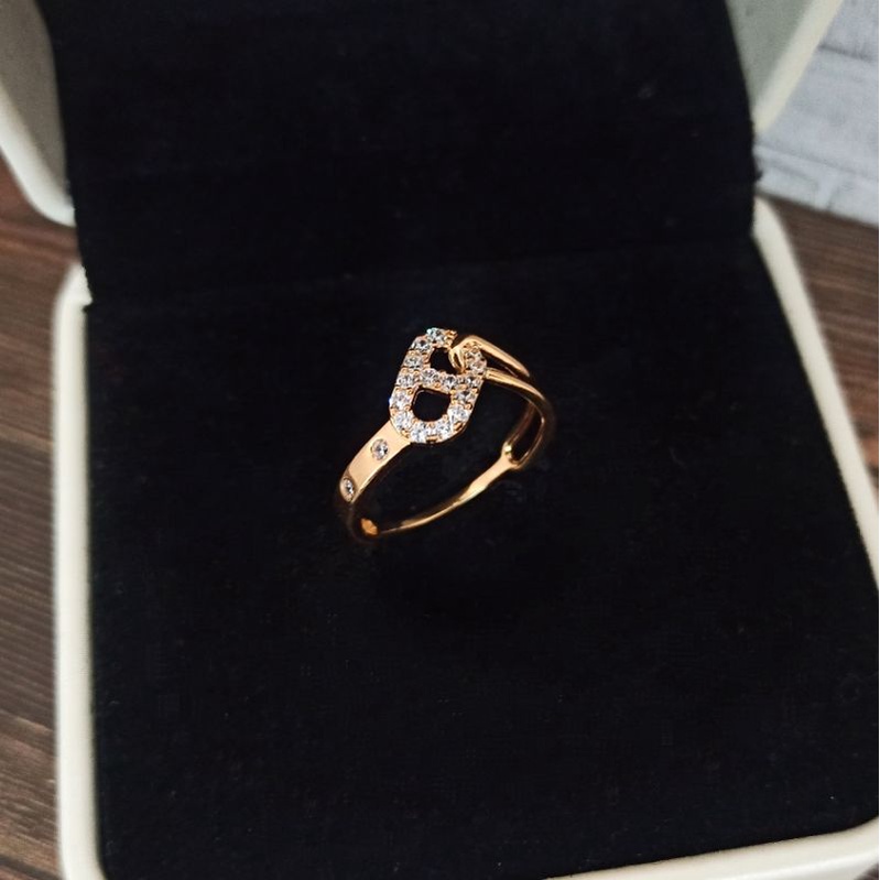Cincin Motif Rantai Permata