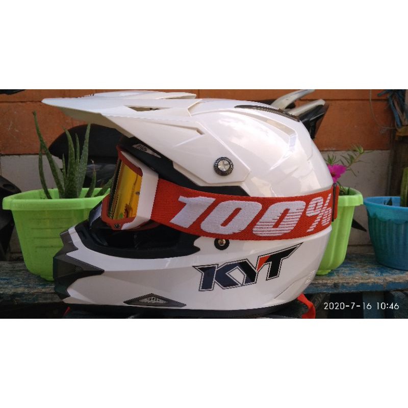 KYT CROSS OVER White Google Cross 100% Iridium Gold Merah Putih