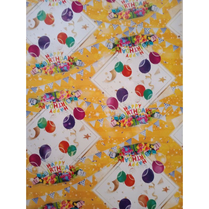 

Kertas kado kiky Happy Birthday