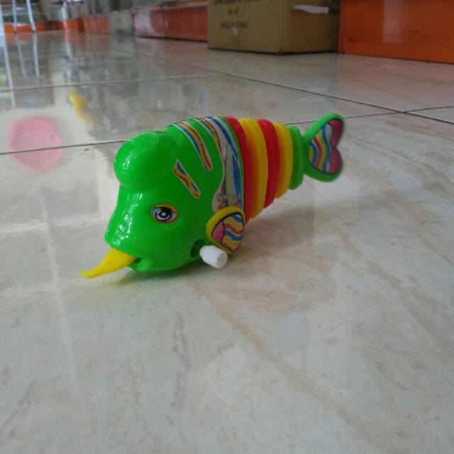 

IKAN RAINBOW 0668