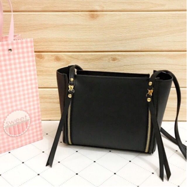 Viona bag- tas selempang