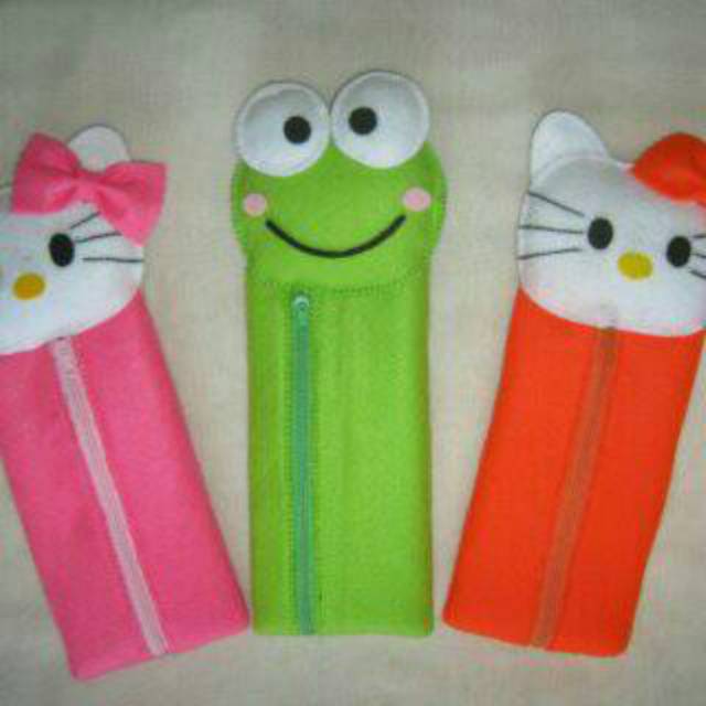 

Tempat pensil flanel