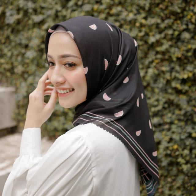 Vanilla hijab ceria scarf semangka