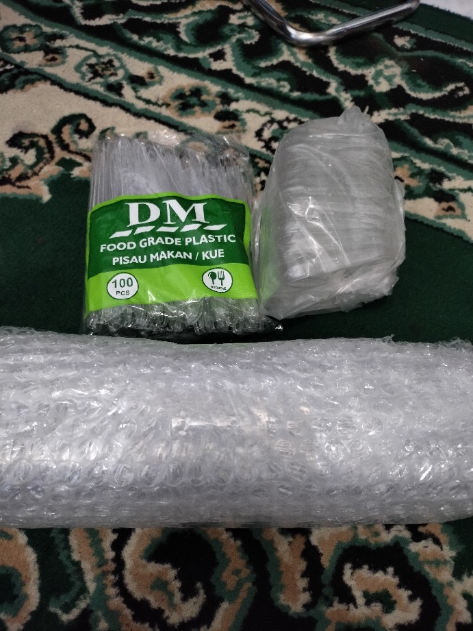 Pisau Plastik / Pisau Makan Plastik Bening @100 Pcs