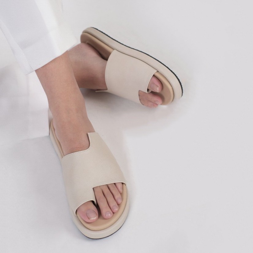 PREORDER MOI SANDALS