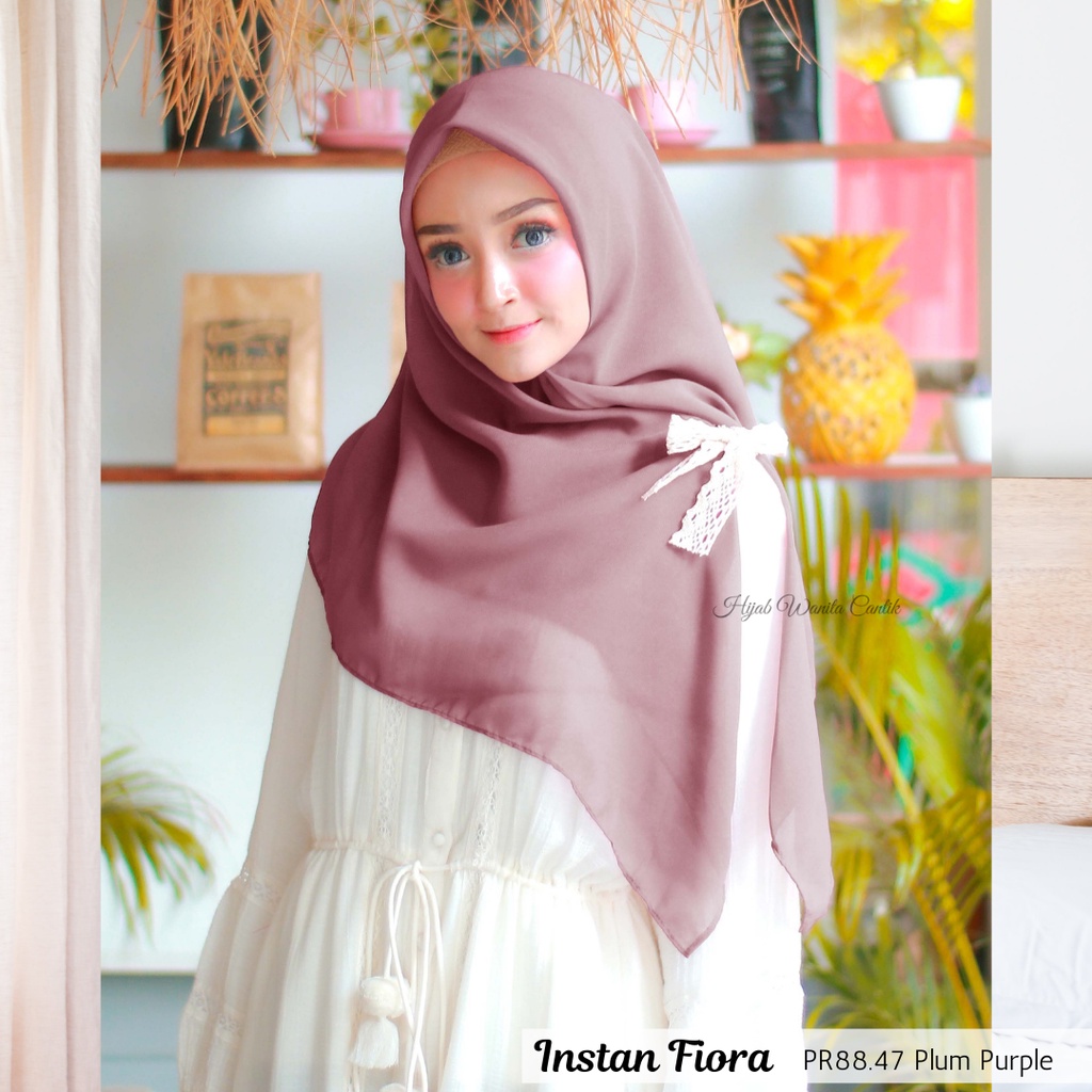 Hijabwanitacantik - Hijab Instan Fiora | Hijab Instan | Jilbab Instan Voal-Plum Purple