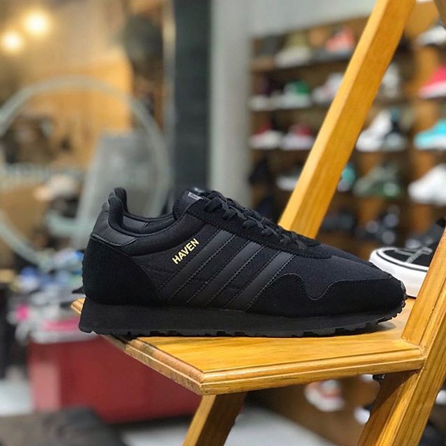 Adidas Haven Triple Black