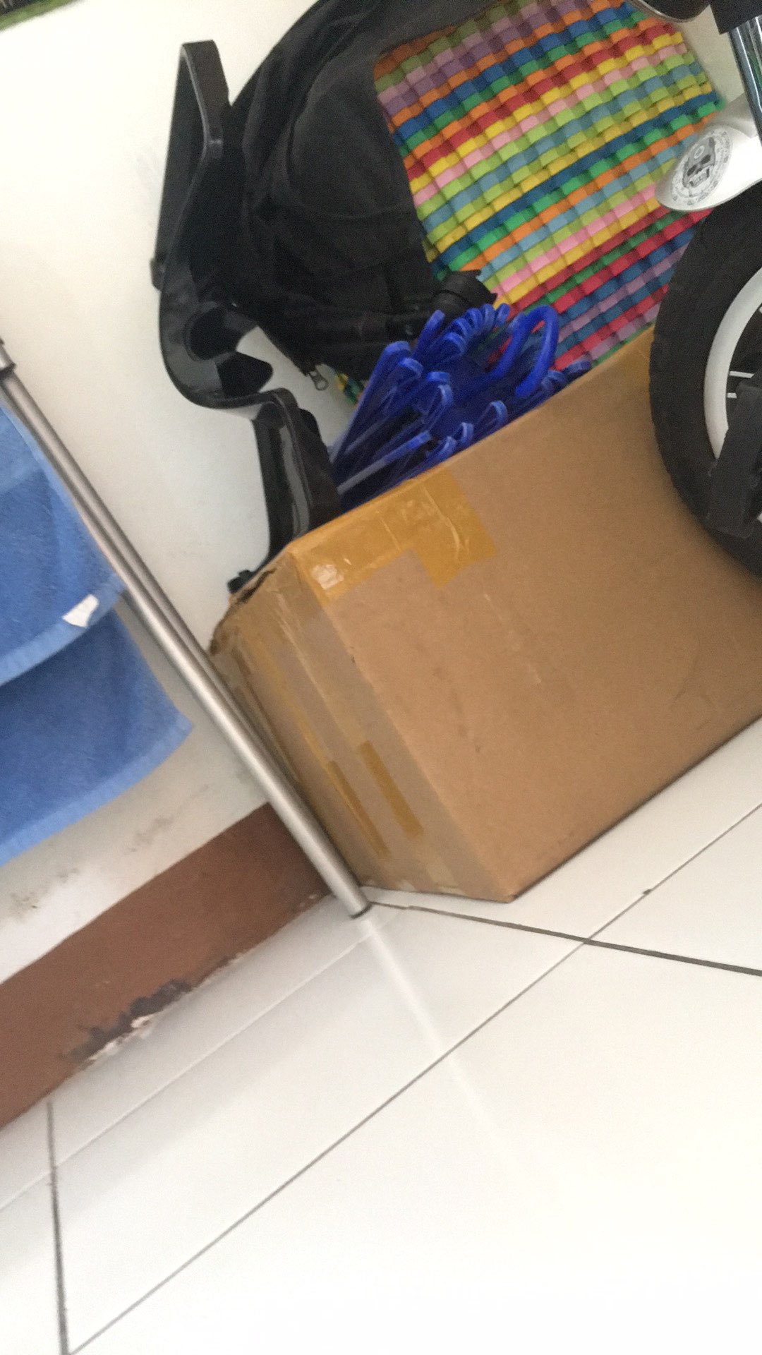 Cup Plastik Oval 14oz Premium Tebal 8,5 Gram 50/roll Tanpa Tutup, Min 1 Roll