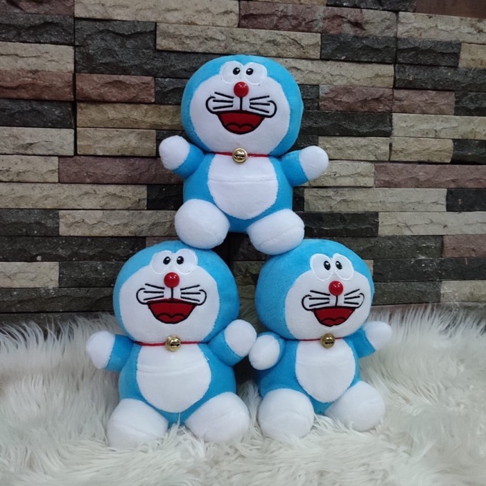 Boneka Doraemon Mini Lucu Imut Gemesin/ Boneka Doraemon Mini Wisuda Murah Bisa Nyala Ada Lampu LED nya Mainan Boneka Anak SNI