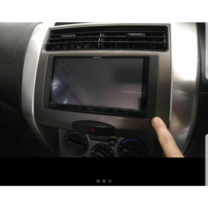 frame head unit livina 2013