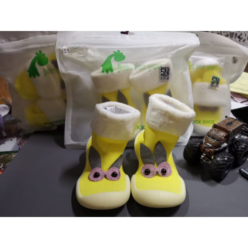 Sepatu kaos kaki Bayi prewalker platinum sock shoe