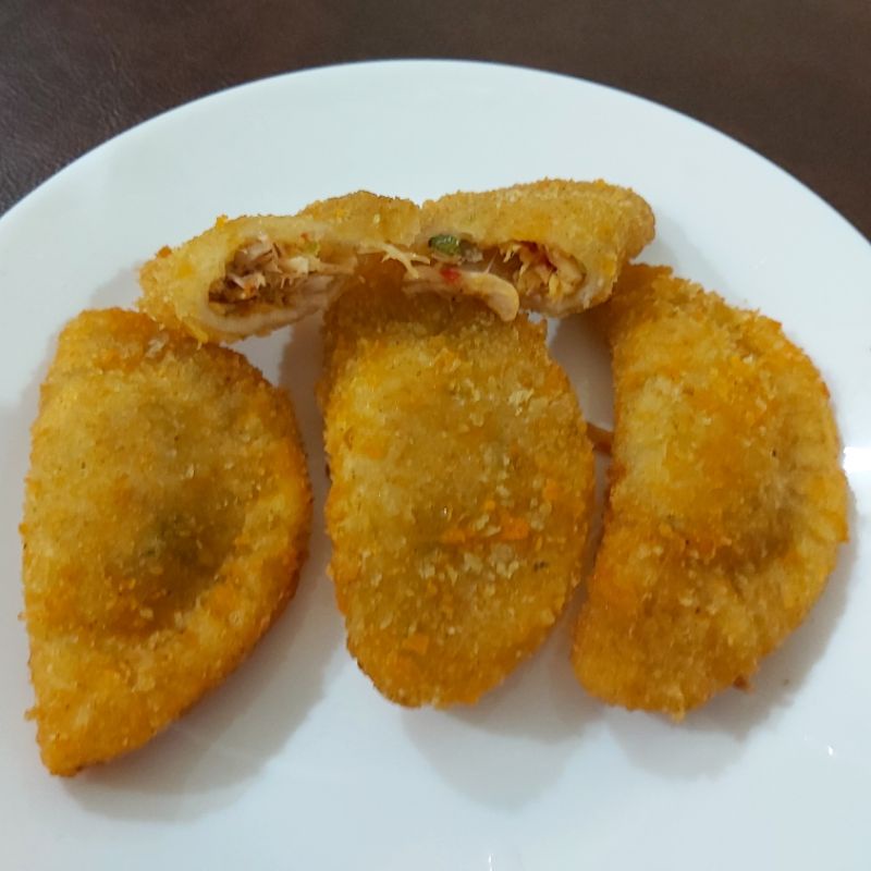 

Cireng isi ayam pedas