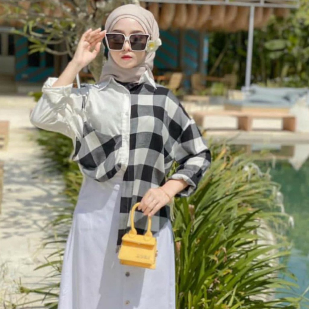 VS - Chess Playfull Assymetrical Blouse Top / Kemeja Wanita Chess Rubi Kotak Tartan