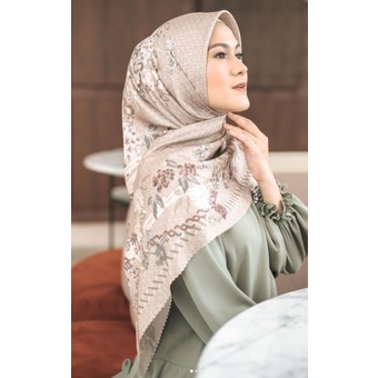 Cendana Scarf by Wearing Klamby