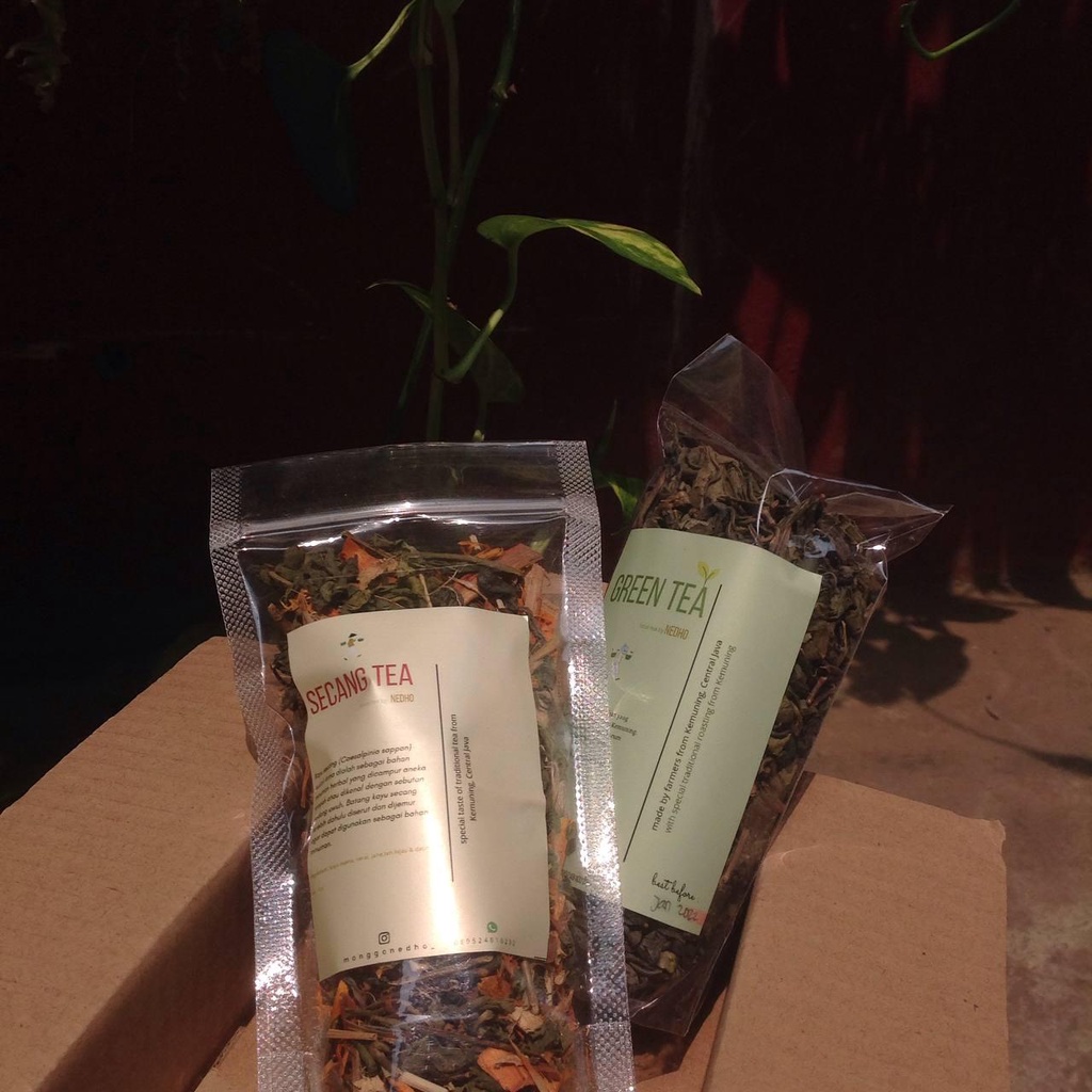 

Special Hampers by NedhoTea