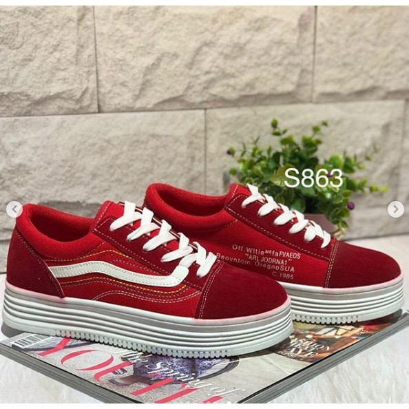 Sepatu Sneakers S863
