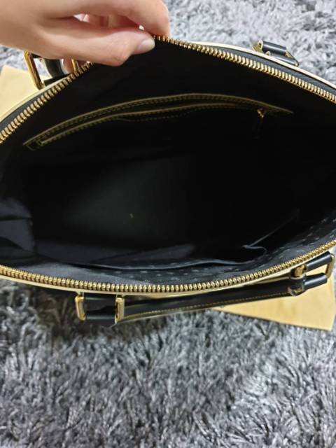 100%ORIGINAL Tas LV Louis Vuitton original Black