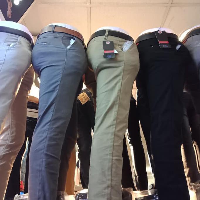Celana Panjang Pria Chino Hugo Gold
