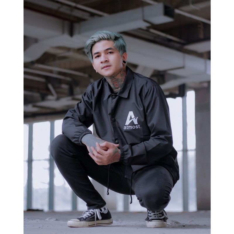 ATMOST-Jaket Coach Pria On Depress