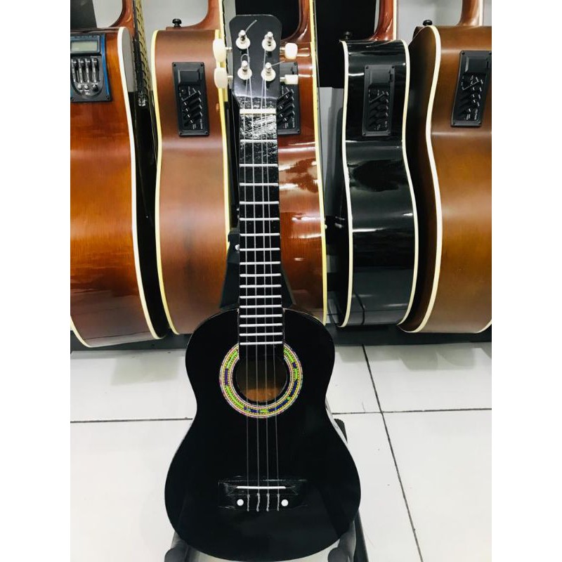 Ukulele senar 4