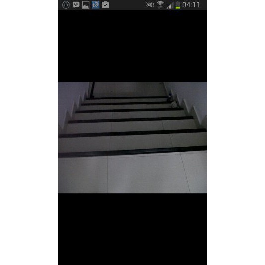lis tangga karet tangga step nosing