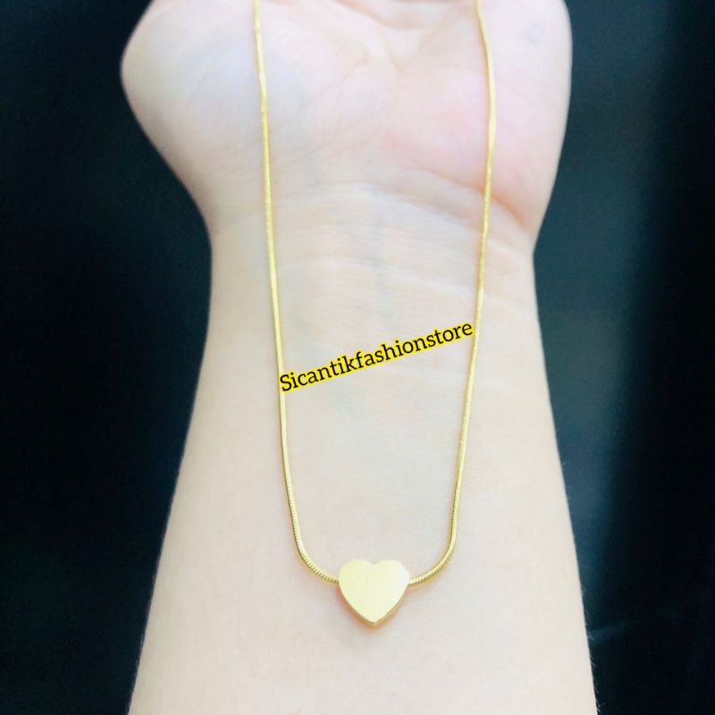 Kalung Titanium Liontin Love Warna Gold Terbaru Fashion Wanita Terlaris Anti Karat Tidak Luntur Kalung Wanita Kekinian Mewah