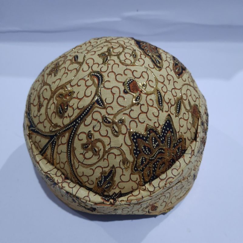 Blangkon solo prodo wahyu tumurun kuning