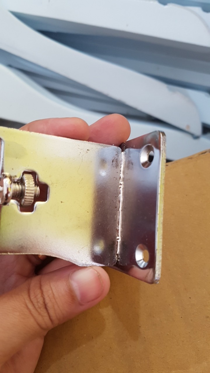 Bracket Pipa Kotak Tembok 7 Cm