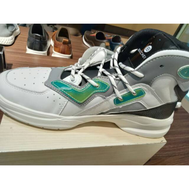 Sepatu Pria Sport Merk Buccheri,Size 40,41,42,43,44,Warna Putih variasi Hijab& Putih variasi Abu-Abu