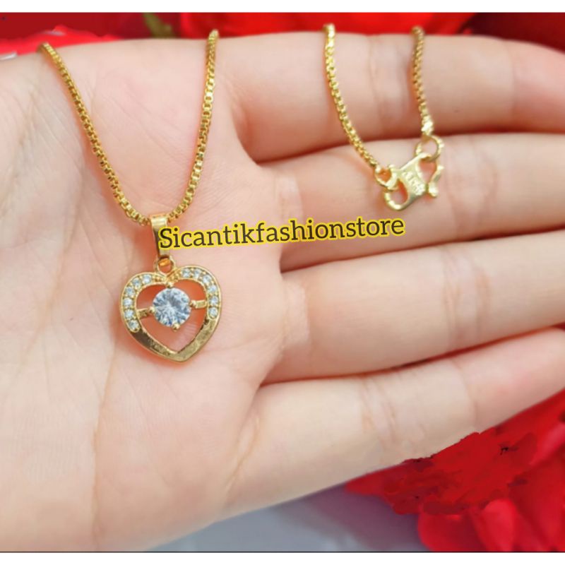 Kalung Titanium Liontin Gold Elegan Fashion Wanita Terlaris Anti Karat Kalung Wanita Liontin Gold