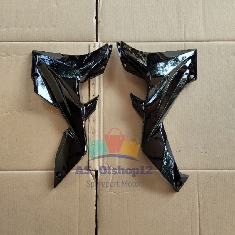 Cover body depan sayap bawah honda blade 110 karbu